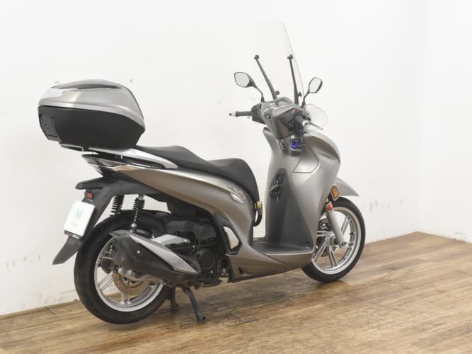 HONDA SH 350I 2021 de segunda mano