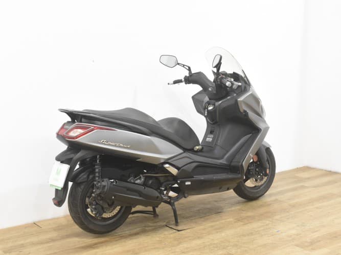 Comprar KYMCO SUPER DINK 125 2017 de segunda mano KYMCO SUPER DINK 125 2017 de segunda mano