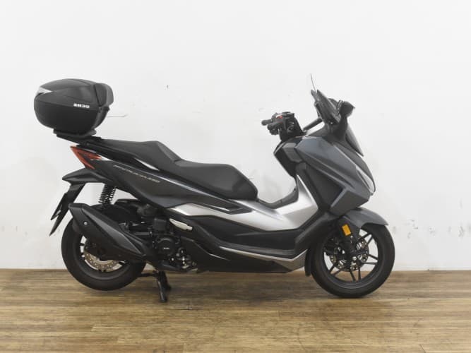 Comprar HONDA FORZA 350 2023 de segunda mano HONDA FORZA 350 2023 de segunda mano