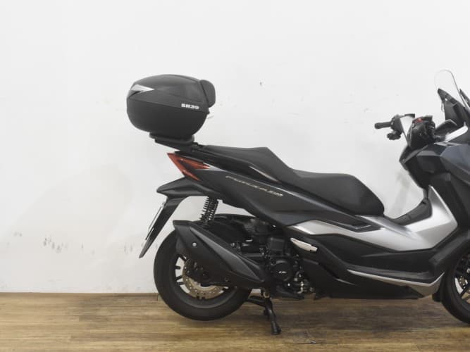 Comprar HONDA FORZA 350 2023 de segunda mano HONDA FORZA 350 2023 de segunda mano