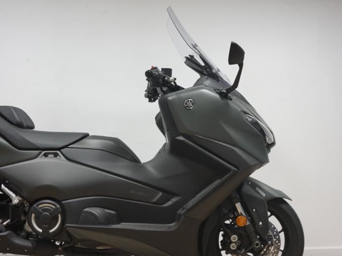 Comprar YAMAHA TMAX 560 2025 de segunda mano YAMAHA TMAX 560 2025 de segunda mano