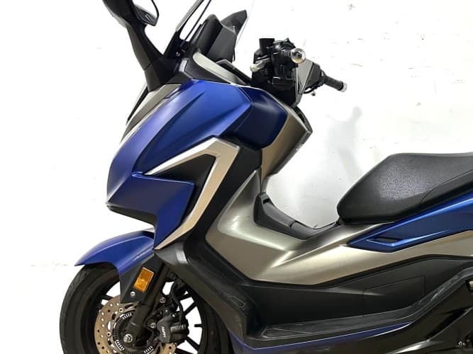 Comprar HONDA FORZA 350 2021 de segunda mano HONDA FORZA 350 2021 de segunda mano