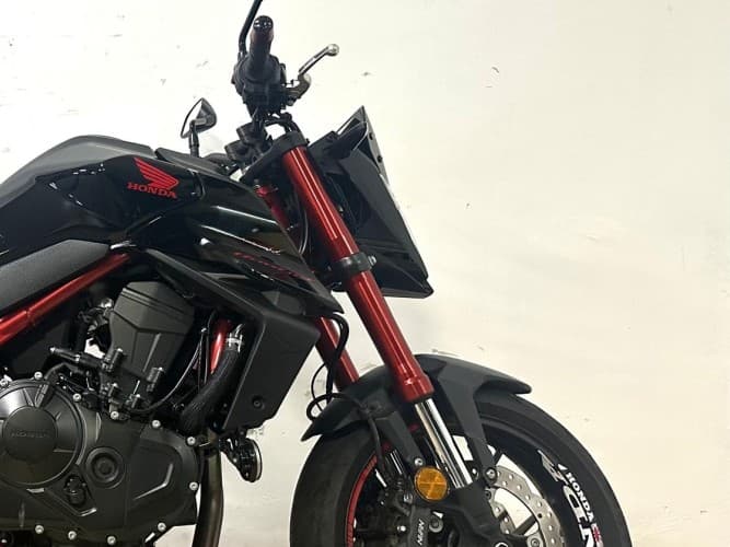 Comprar HONDA CB 750 HORNET (A2) 2023 de segunda mano HONDA CB 750 HORNET (A2) 2023 de segunda mano