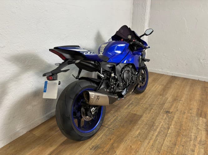 Comprar YAMAHA YZF R1 + AKRAPOVIC HOMOLGADO 2023 de segunda mano YAMAHA YZF R1 + AKRAPOVIC HOMOLGADO 2023 de segunda mano