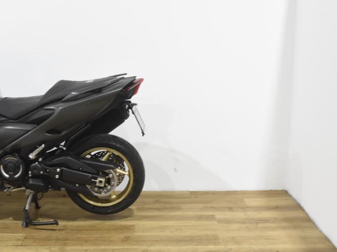 Comprar YAMAHA TMAX 560 TECH MAX 2020 de segunda mano YAMAHA TMAX 560 TECH MAX 2020 de segunda mano