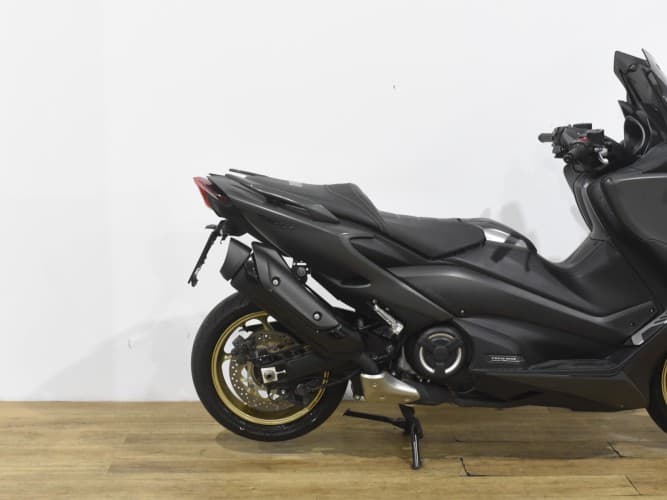 Comprar YAMAHA TMAX 560 TECH MAX 2020 de segunda mano YAMAHA TMAX 560 TECH MAX 2020 de segunda mano