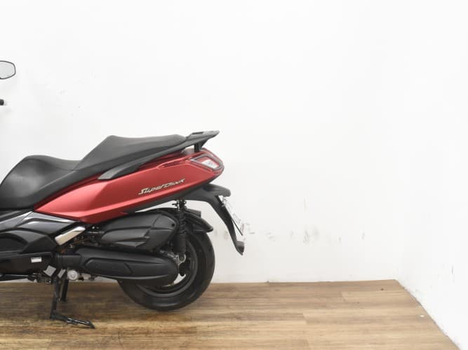 Comprar KYMCO SUPER DINK 125 (IVA DEDUCIBLE) 2017 de segunda mano KYMCO SUPER DINK 125 (IVA DEDUCIBLE) 2017 de segunda mano
