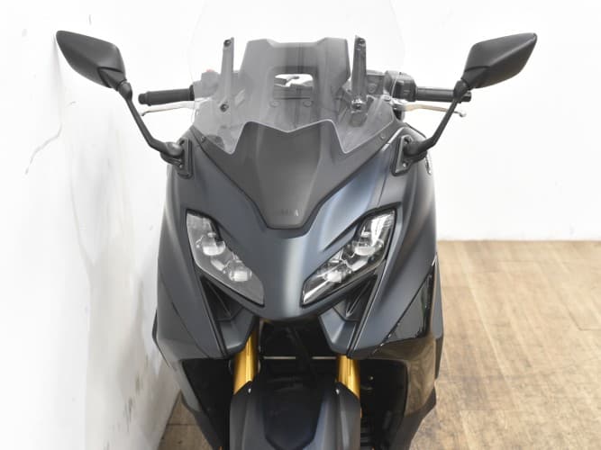 Comprar YAMAHA TMAX 560 TECH MAX 2022 de segunda mano YAMAHA TMAX 560 TECH MAX 2022 de segunda mano