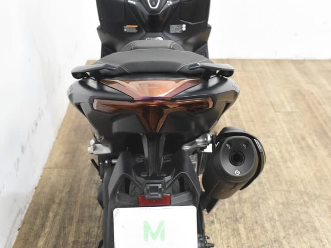 Comprar YAMAHA TMAX 560 TECH MAX 2022 de segunda mano YAMAHA TMAX 560 TECH MAX 2022 de segunda mano