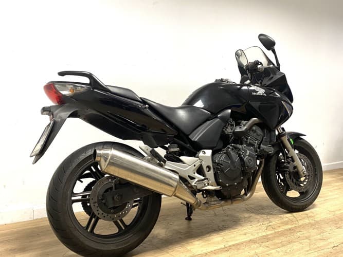Comprar HONDA CBF 600 2006 de segunda mano HONDA CBF 600 2006 de segunda mano