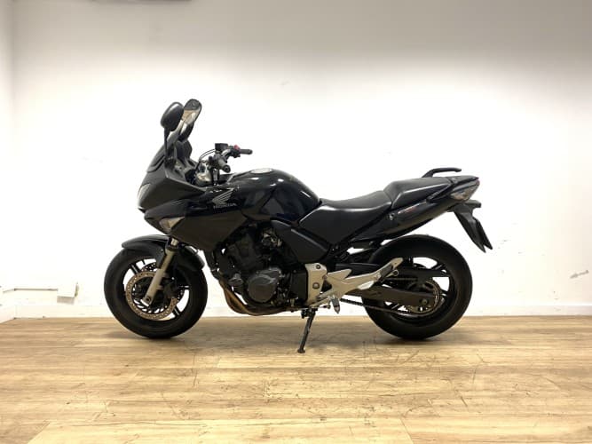 Comprar HONDA CBF 600 2006 de segunda mano HONDA CBF 600 2006 de segunda mano