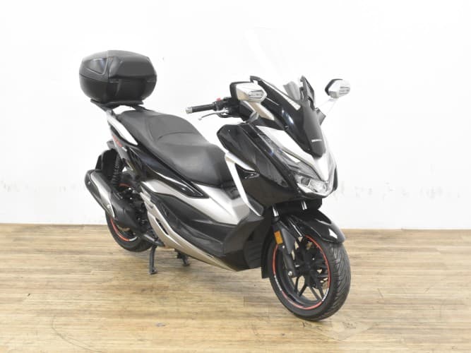 HONDA FORZA 300 2020 de segunda mano