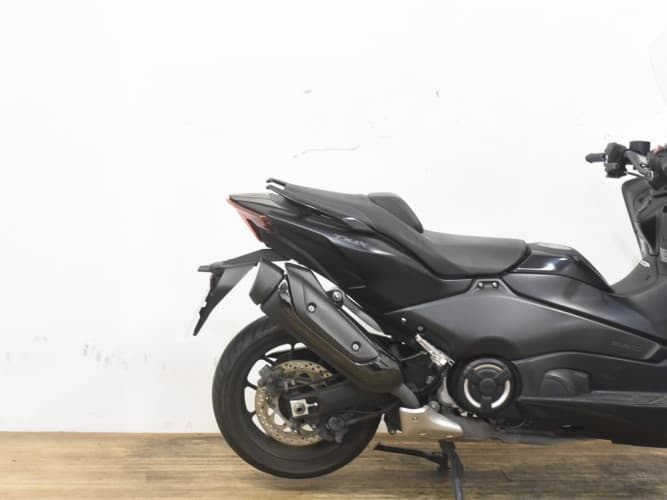 Comprar YAMAHA TMAX 560 2022 de segunda mano YAMAHA TMAX 560 2022 de segunda mano