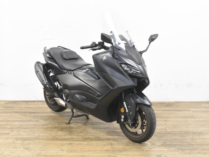 YAMAHA TMAX 560 2022 de segunda mano