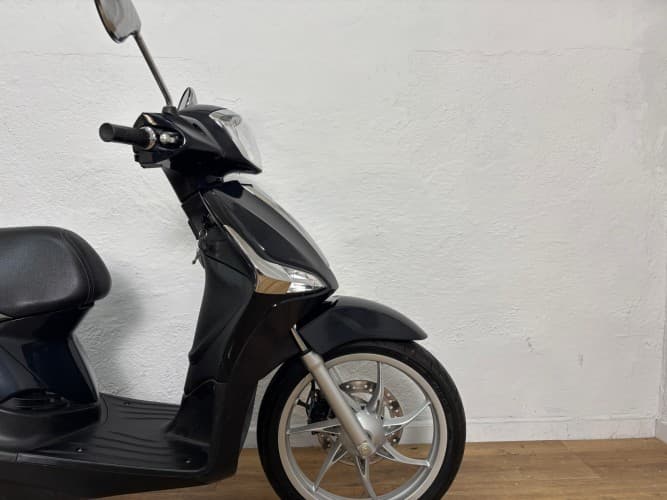 Comprar PIAGGIO LIBERTY 50 2024 de segunda mano PIAGGIO LIBERTY 50 2024 de segunda mano