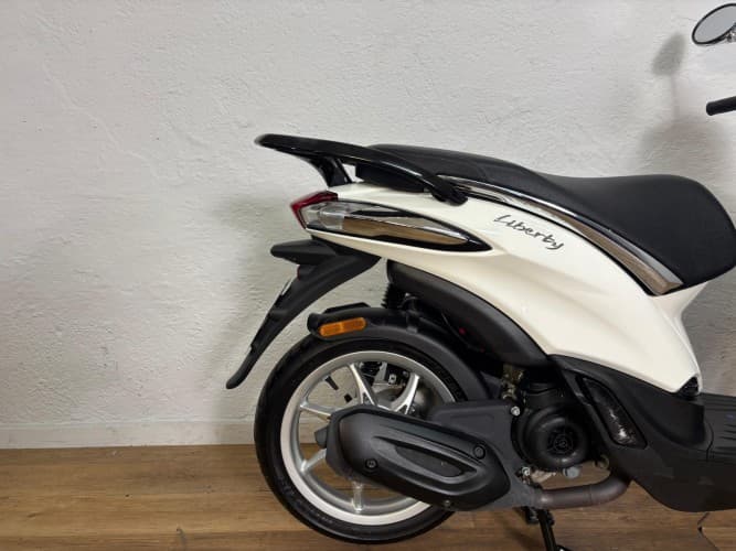 PIAGGIO LIBERTY 50 2024 de segunda mano