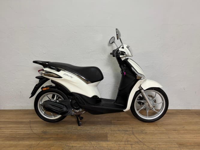 Comprar PIAGGIO LIBERTY 50 2024 de segunda mano PIAGGIO LIBERTY 50 2024 de segunda mano
