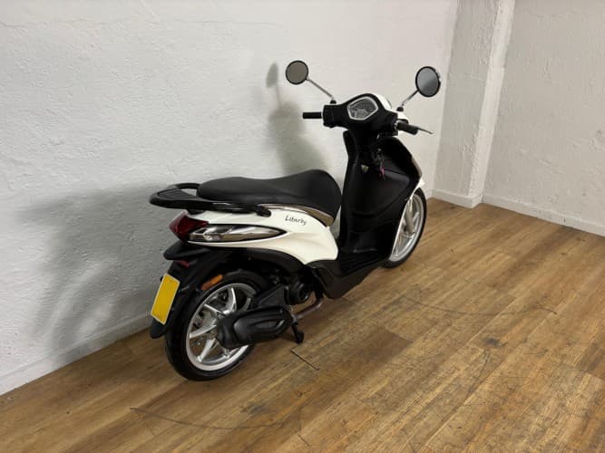 Comprar PIAGGIO LIBERTY 50 2024 de segunda mano PIAGGIO LIBERTY 50 2024 de segunda mano
