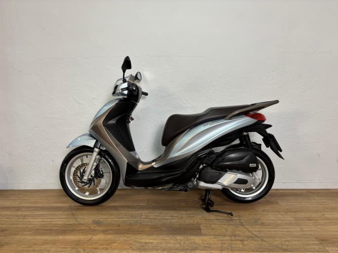 PIAGGIO MEDLEY 125 2024 de segunda mano