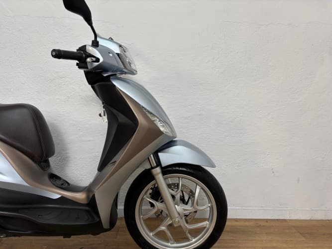 PIAGGIO MEDLEY 125 2024 de segunda mano