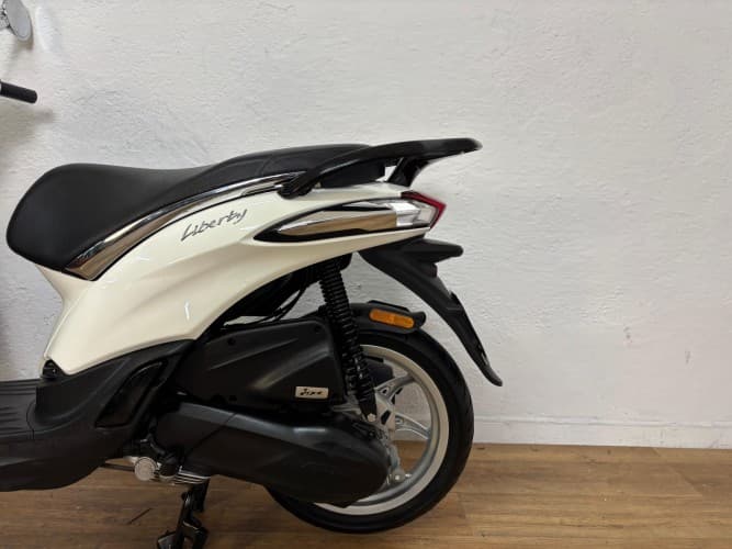 Comprar PIAGGIO LIBERTY 50 2024 de segunda mano PIAGGIO LIBERTY 50 2024 de segunda mano