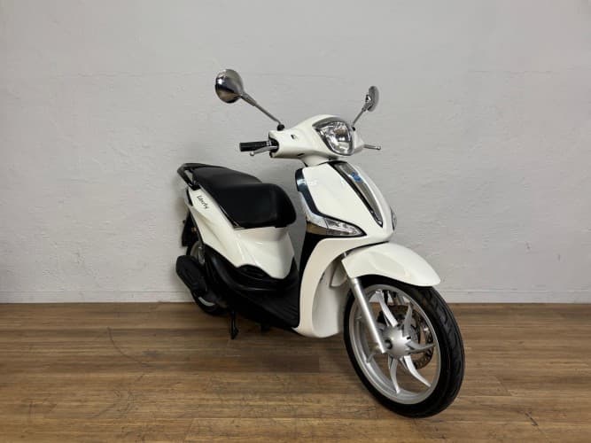 PIAGGIO LIBERTY 50 2024 de segunda mano