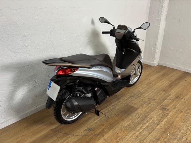 Comprar PIAGGIO MEDLEY 125 2024 de segunda mano PIAGGIO MEDLEY 125 2024 de segunda mano