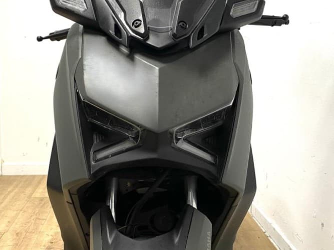 Comprar YAMAHA XMAX 300 2025 de segunda mano YAMAHA XMAX 300 2025 de segunda mano