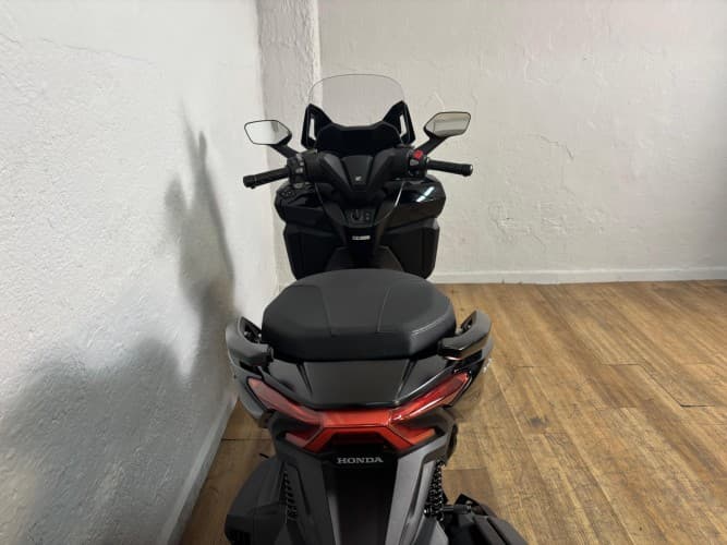 Comprar HONDA FORZA 350 2024 de segunda mano HONDA FORZA 350 2024 de segunda mano