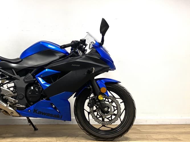 KAWASAKI NINJA 125 2019 de segunda mano