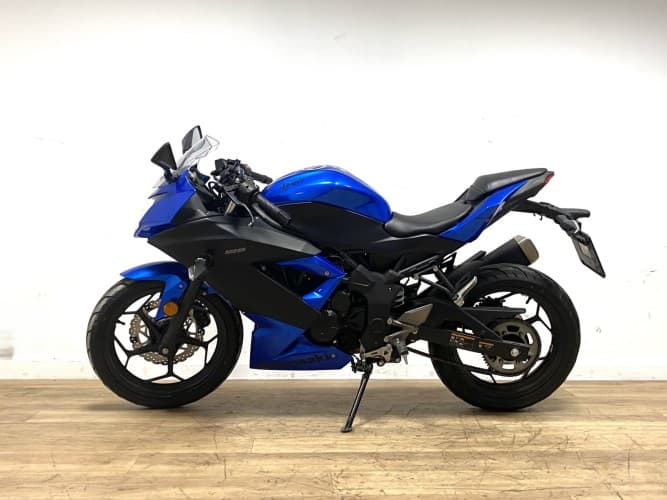 KAWASAKI NINJA 125 2019 de segunda mano