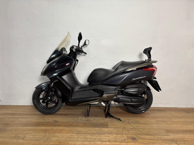 Comprar KYMCO SUPER DINK 125 2014 de segunda mano KYMCO SUPER DINK 125 2014 de segunda mano