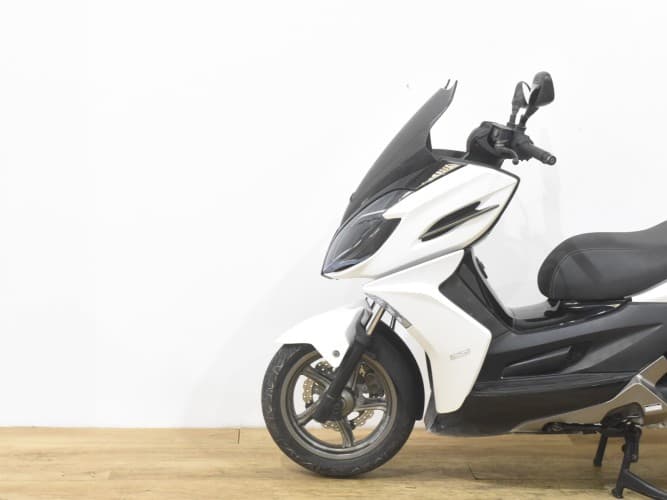 KYMCO K-XCT 125I 2016 de segunda mano