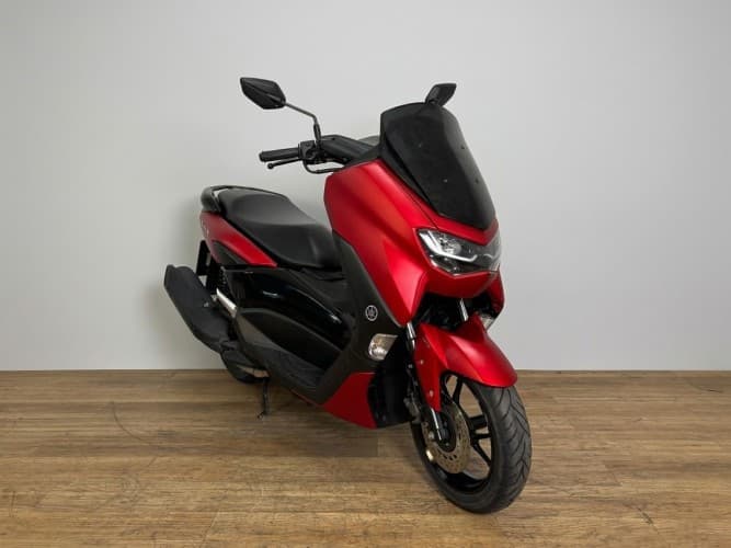 YAMAHA NMAX 125 2022 de segunda mano