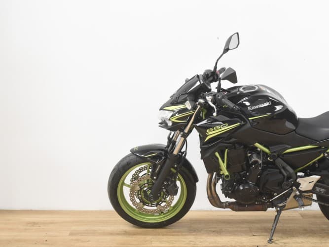 Comprar KAWASAKI Z 650 (A2) 2021 de segunda mano KAWASAKI Z 650 (A2) 2021 de segunda mano