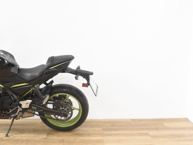 Comprar KAWASAKI Z 650 (A2) 2021 de segunda mano KAWASAKI Z 650 (A2) 2021 de segunda mano