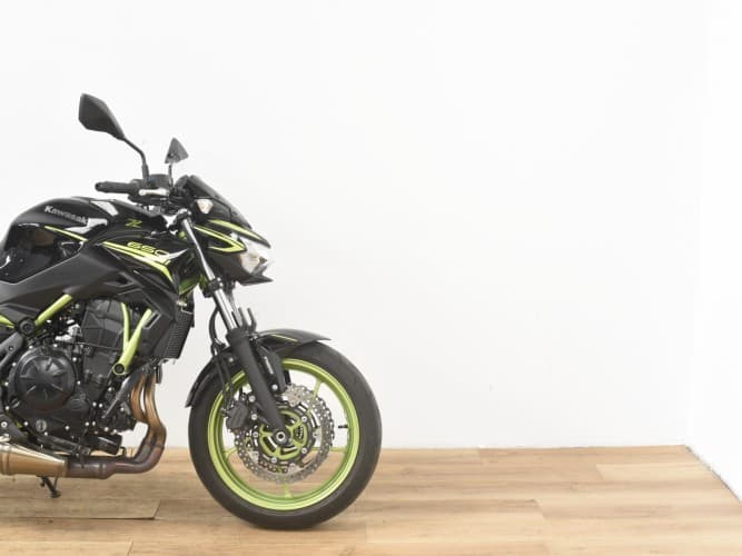 Comprar KAWASAKI Z 650 (A2) 2021 de segunda mano KAWASAKI Z 650 (A2) 2021 de segunda mano
