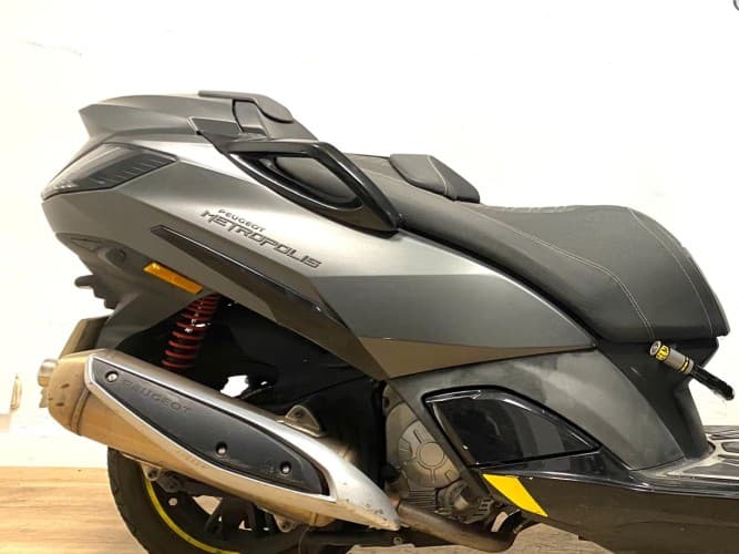 PEUGEOT METROPOLIS 400 GT 2022 de segunda mano