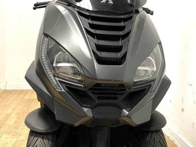 PEUGEOT METROPOLIS 400 GT 2022 de segunda mano