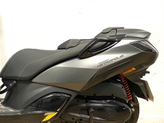 PEUGEOT METROPOLIS 400 GT 2022 de segunda mano