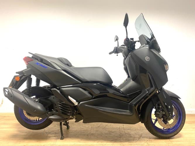 YAMAHA XMAX 125 2024 de segunda mano