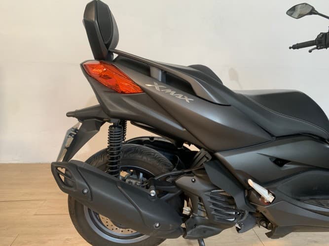 YAMAHA XMAX 125 2023 de segunda mano