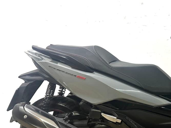 Comprar HONDA FORZA 300 LIMITED EDITION 2020 de segunda mano HONDA FORZA 300 LIMITED EDITION 2020 de segunda mano