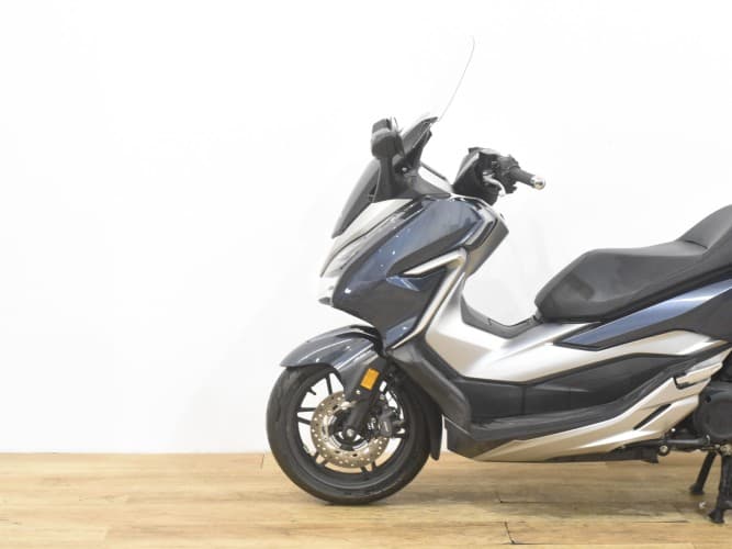Comprar HONDA FORZA 300 2021 de segunda mano HONDA FORZA 300 2021 de segunda mano