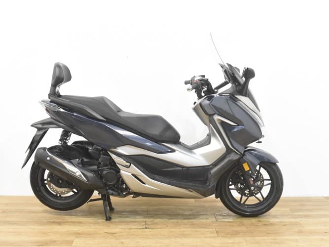 Comprar HONDA FORZA 300 2021 de segunda mano HONDA FORZA 300 2021 de segunda mano