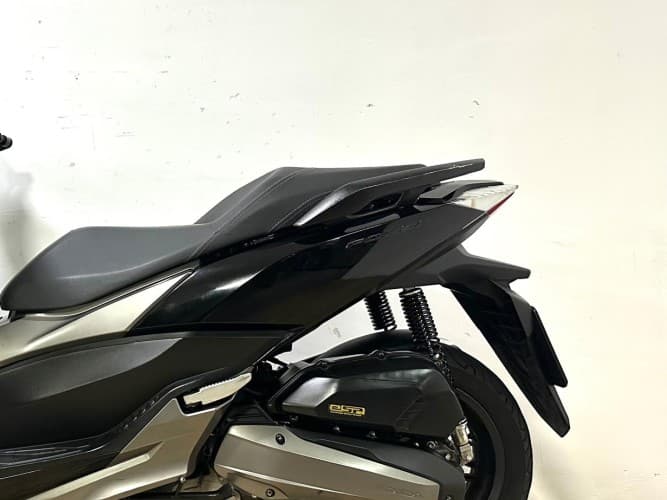 Comprar HONDA FORZA 125 2018 de segunda mano HONDA FORZA 125 2018 de segunda mano