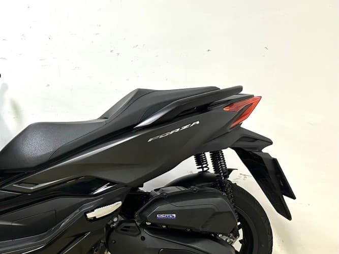 Comprar HONDA FORZA 125 2024 de segunda mano HONDA FORZA 125 2024 de segunda mano