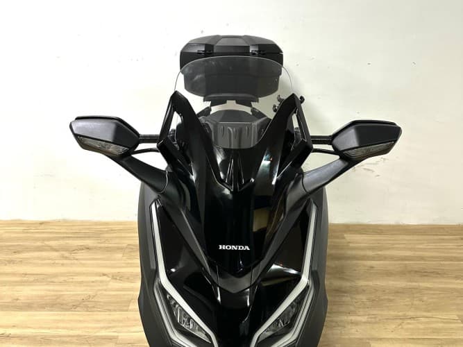 HONDA FORZA 125 2023 de segunda mano