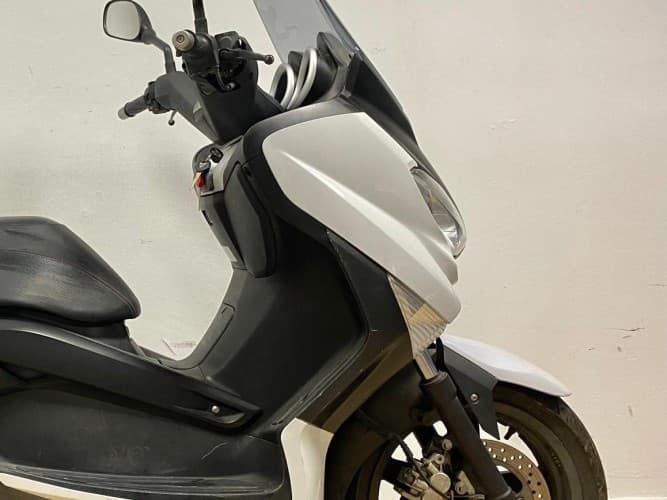 Comprar YAMAHA XMAX 125 2011 de segunda mano YAMAHA XMAX 125 2011 de segunda mano