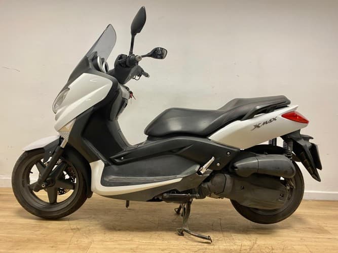 Comprar YAMAHA XMAX 125 2011 de segunda mano YAMAHA XMAX 125 2011 de segunda mano